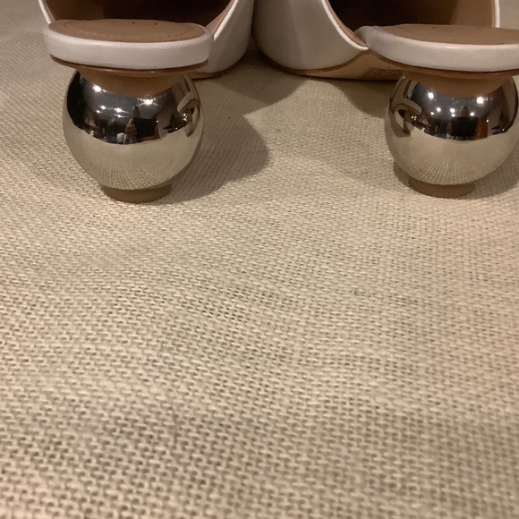 Woman Size 11 Pour La Victoire White Slides with Chrome Ball Heels - Picture 2 of 5